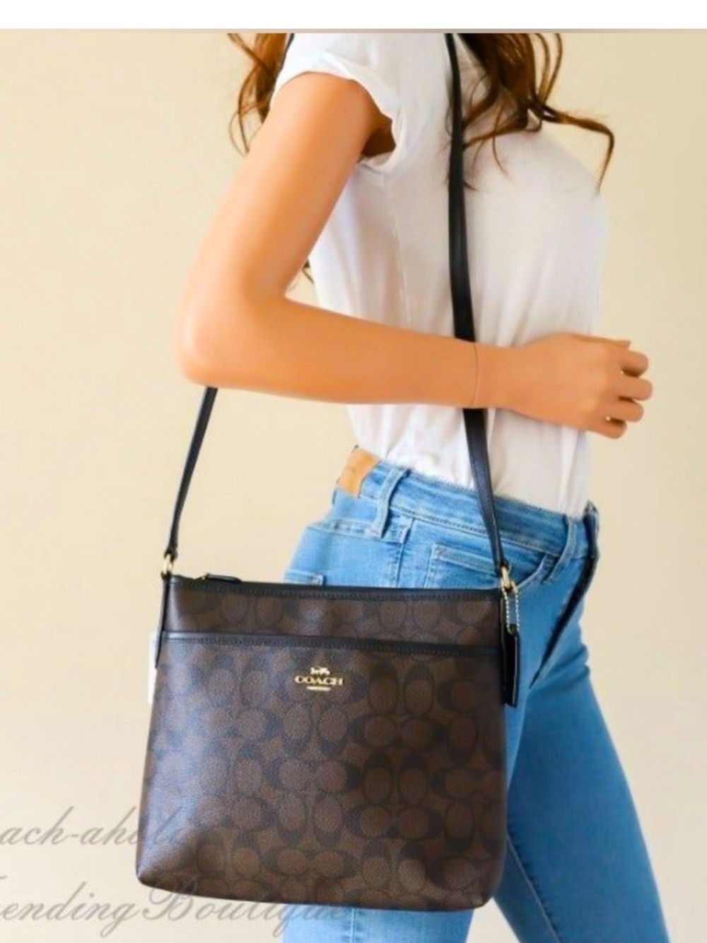 Coach crossbody bag like new condition!